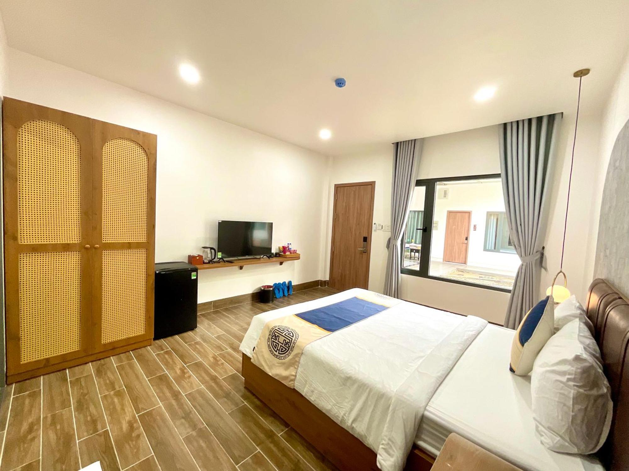 Khai Hoan Luxury Hotel Ben Cat Exterior photo