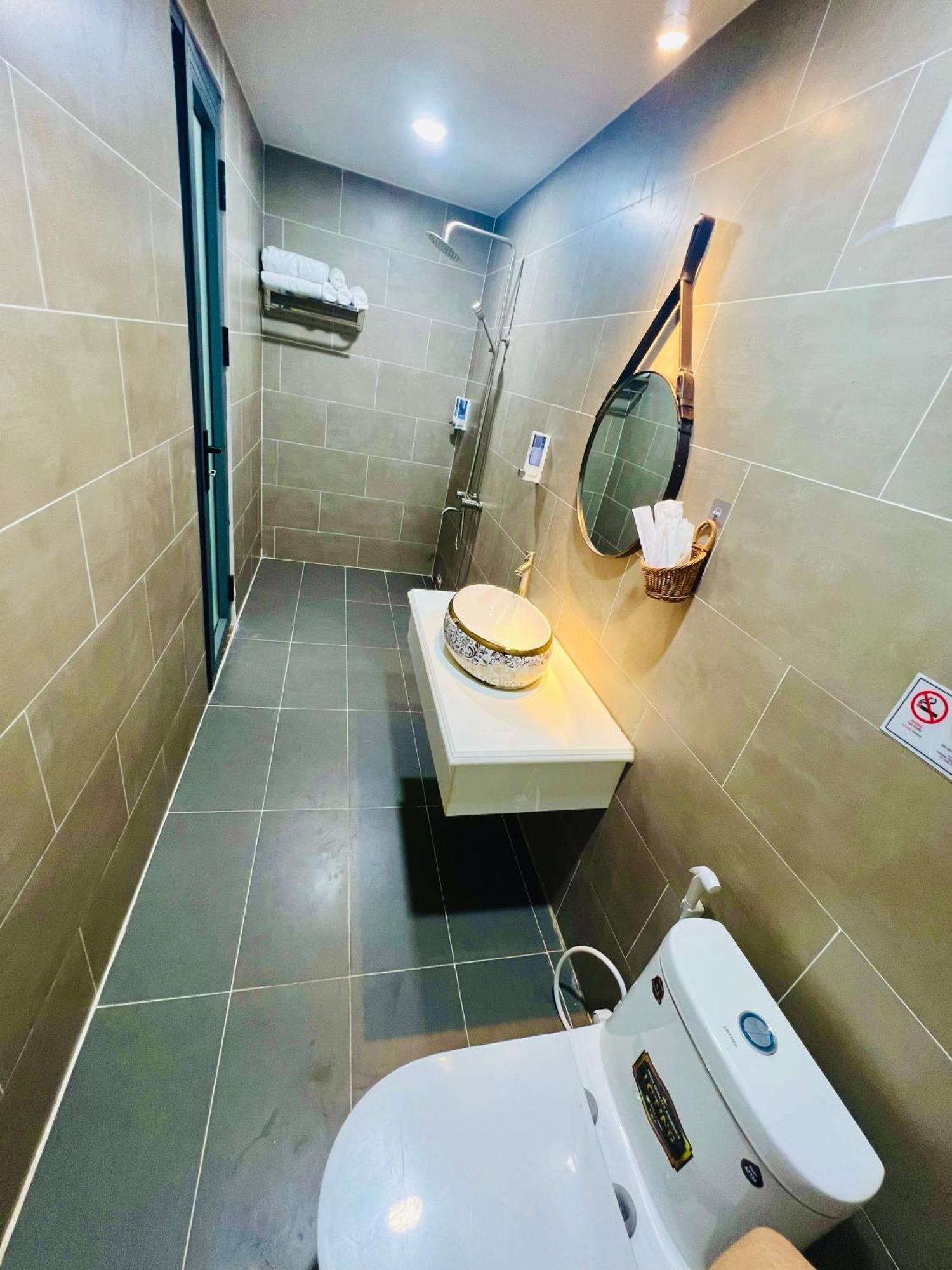 Khai Hoan Luxury Hotel Ben Cat Exterior photo